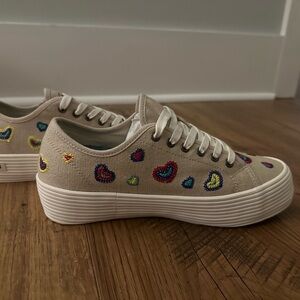 SeeVee’s Monterey Sneaker Platform Rainbow Heart Embroidered Slub Linen size 7.5